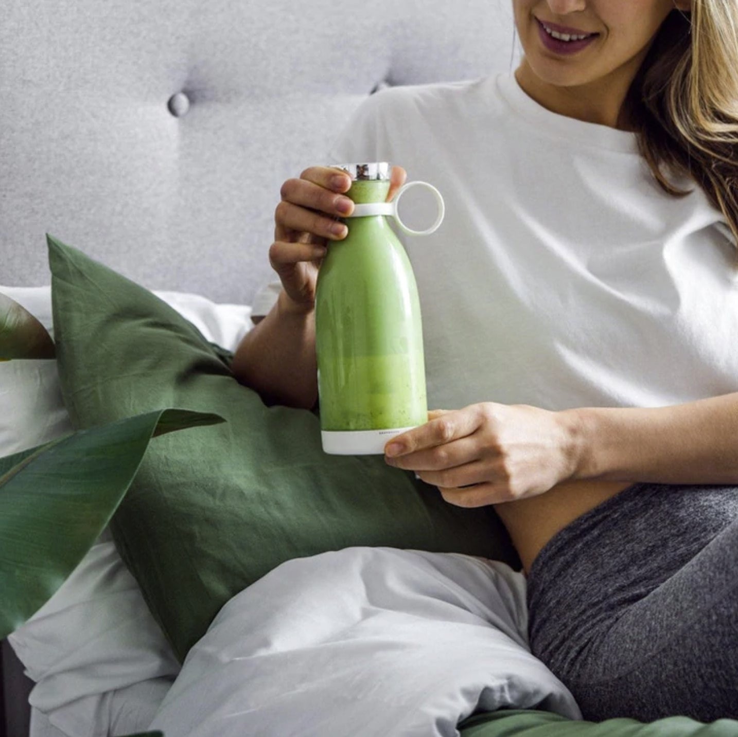 350ml Easy-Carry Cordless Smoothie Maker