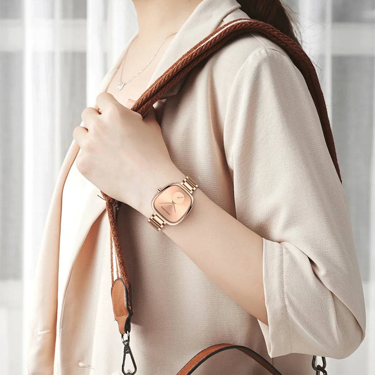 Watch Women Singapura
